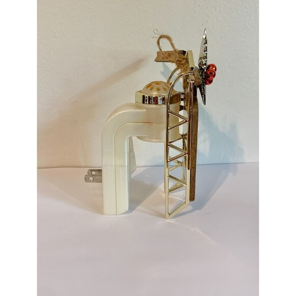 Bath & Body Works INTO THE WOODS Wooden Sled Wallflower Diffuser Plug In Air Fre - Picture 4 of 8